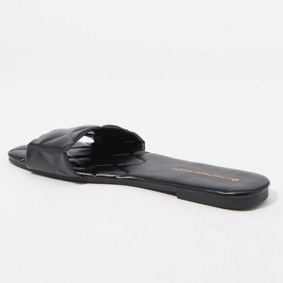 Quilted Band Embossed Sole Faux Leather Black Flat Slip-On Square Sandals - Picture 4 of 7